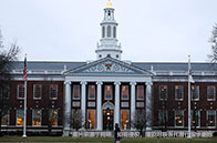 2024麥考林加拿大聲譽最佳大學排名：多倫多榜首