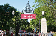 UBC新聞研究生學費多少錢？