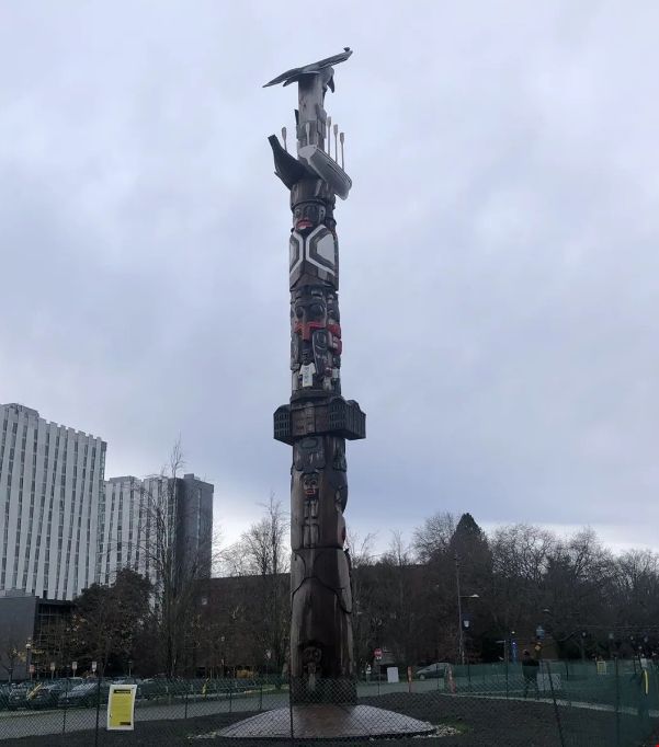 印第安圖騰柱.png 印第安圖騰柱.png